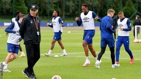 Everton manager Carlo Ancelotti oversees a training session