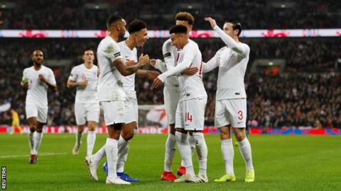 England players celebrate Jesse Lingard's goal against USA