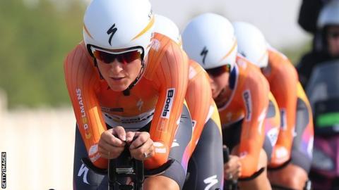 Lizzie Deignan leads Boels-Dolmans to victory