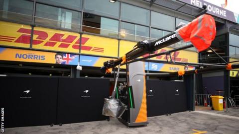 McLaren F1 pit lane