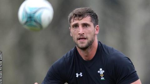 Luke Charteris