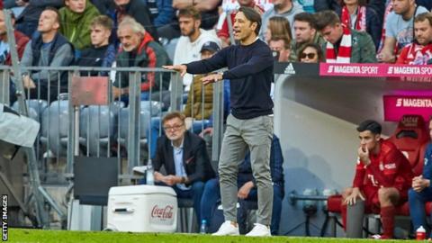 Niko Kovac on the touchline