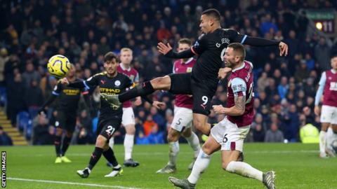 Burnley 1 4 Manchester City Gabriel Jesus Scores Twice In