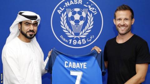 Yohan Cabaye with an Al Nasr shirt