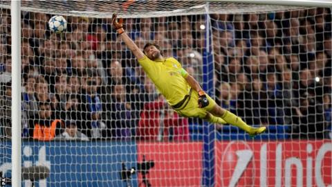 Image result for Chelsea vs Dynamo Kyiv 2-1 Willian