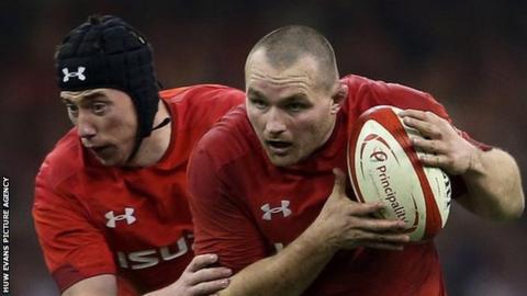 Adam Beard and Ken Owens on the attack for Wales