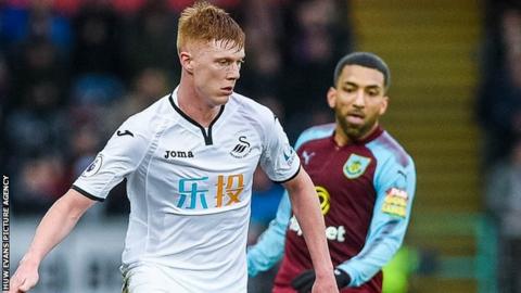 Sam Clucas and Aaron Lennon