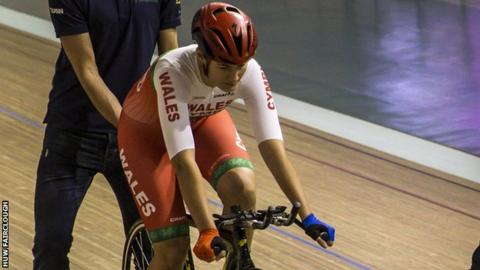Dani Rowe has begun training with the Welsh Cycling team