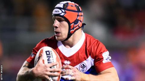 Theo Fages' superb break set up Bastien Ader's crucial third France try