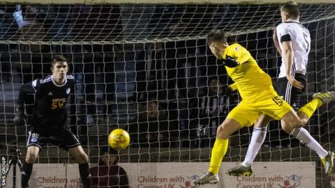 Kevin Nisbet heads in the only goal at Somerset Park