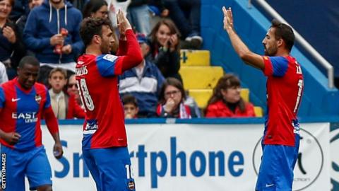 Levante celebration