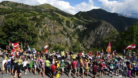 French farmers bring Tour de France to standstill with protest