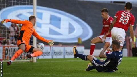 Daryl Murphy heads Nottingham Forest's first-half equaliser against Barnsley