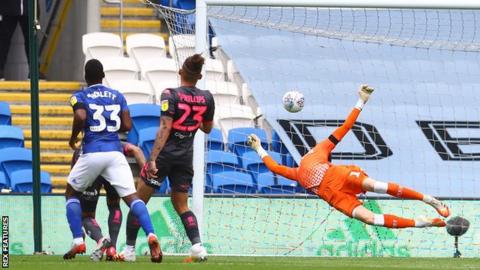 Junior Hoilett scores for Cardiff