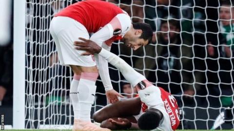 Arsenal's Henrikh Mkhitaryan and Danny Welbeck