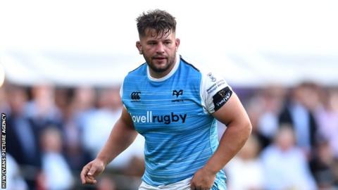 Tom Botha played 26 games in his first season at the Liberty Stadium in the 2018-19 campaign