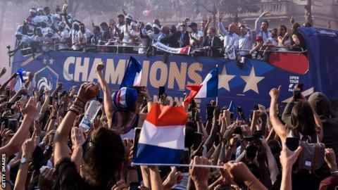 France champions bus