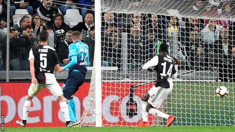 Serie A Atalanta Draw With Juventus To Keep Alive Champions