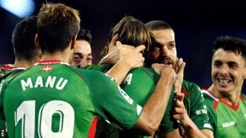 Alaves celebrate
