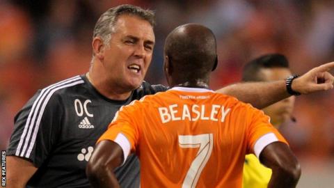 Owen Coyle (left0