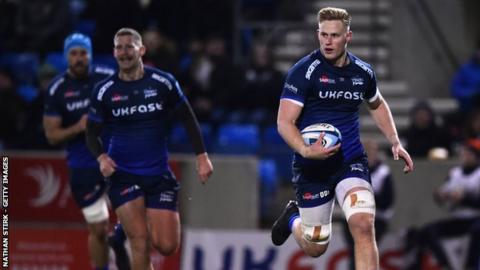 Dan du Preez's try was converted by brother Rob to level the scores at 10-10 on 20 minutes
