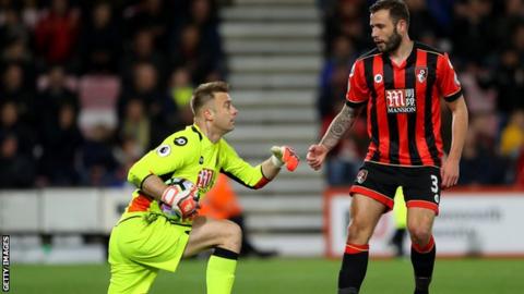 Artur Boruc and Steve Cook