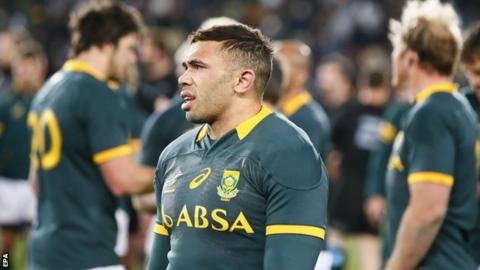 Bryan Habana (centre)