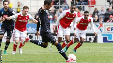 Tom Ince scores for Derby County