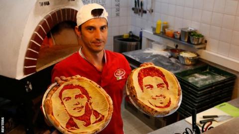 Valery Maksimchik's pizza art