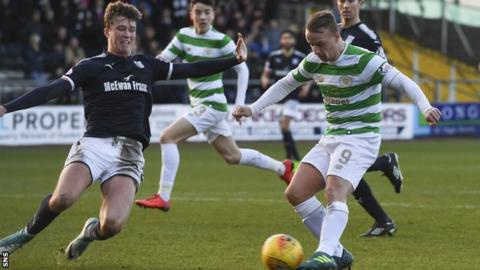 Leigh Griffiths scores