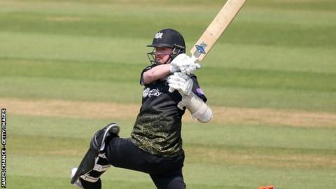 Coming in at seven, Ryan Higgins earlier gave Gloucestershire hope with an unbeaten 81 off 70 balls