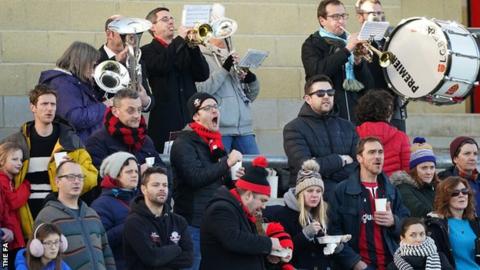 Lewes fans