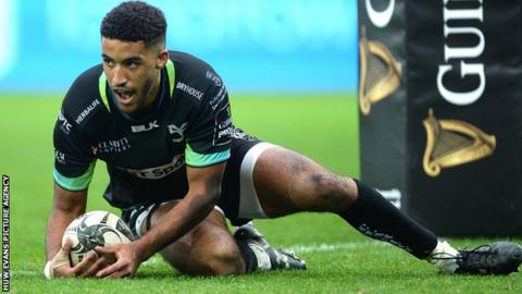 Keelan Giles