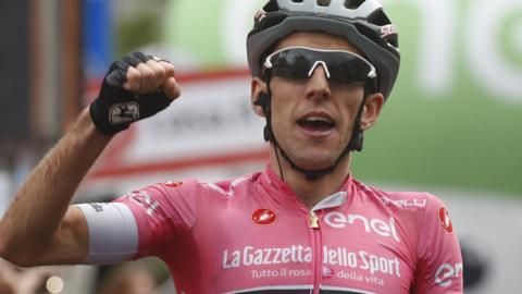 Simon Yates wins stage 15 of the Giro d'Italia