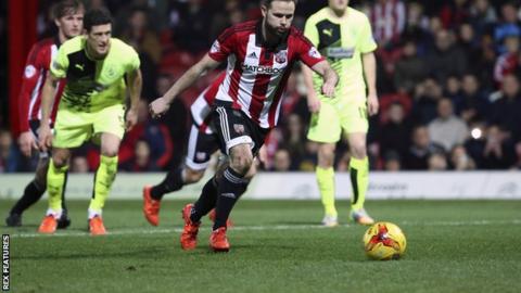 Alan Judge scores a second goal from a penalty