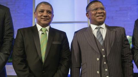 Allister Coetzee and South African minister for Sport and Culture Fikile Mbalula