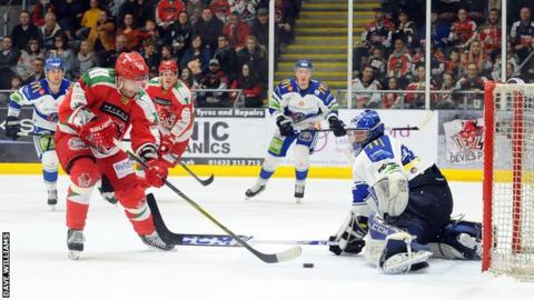 Layne Ulmer in action for Cardiff Devils