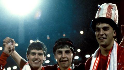 Neale Cooper (far right) celebrating Aberdeen's success in Gothenburg