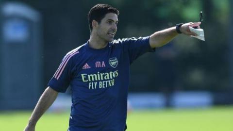 Mikel Arteta during Arsenal training
