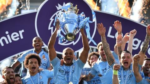 Vincent Kompany, Manchester City, Premier League trophy