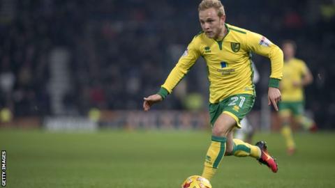 Owen predicts the victor of the clash between West Ham and Huddersfield