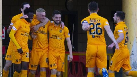 Livingston celebrate