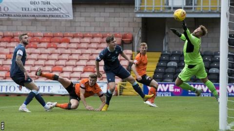 Paul Watson scores