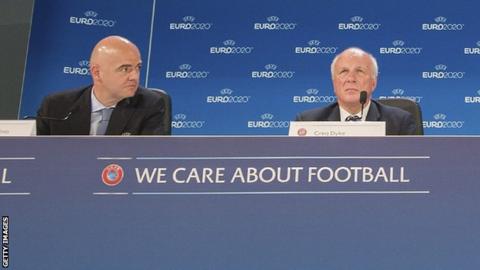 Gianni Infantino (left) and Greg Dyke (right)