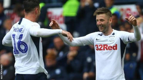 Paul Gallagher (right) celebrates