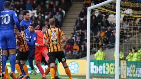 Sean Morrison scores