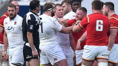 Marler said sorry to Lee at half-time