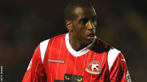 Michael Ngoo: Bromley sign ex-Liverpool and Kilmarnock forward - BBC Sport