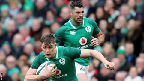 Garry Ringrose and Rob Kearney are drafted into the Ireland backs for Saturday's game against the All Blacks