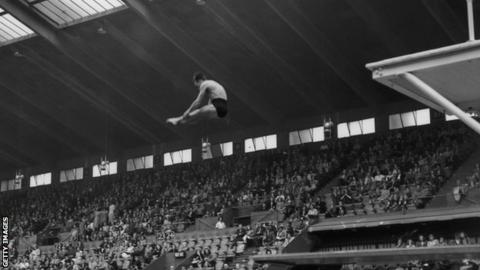 Peter Heatly competing at the 1948 Olympics